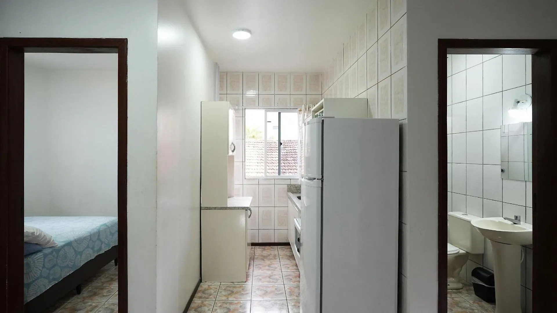 Residencial Adolfo - Mestre Naro Bombinhas